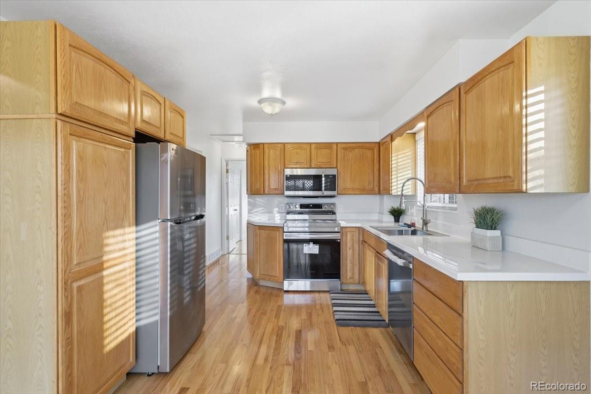 7158 W Roxbury Avenue