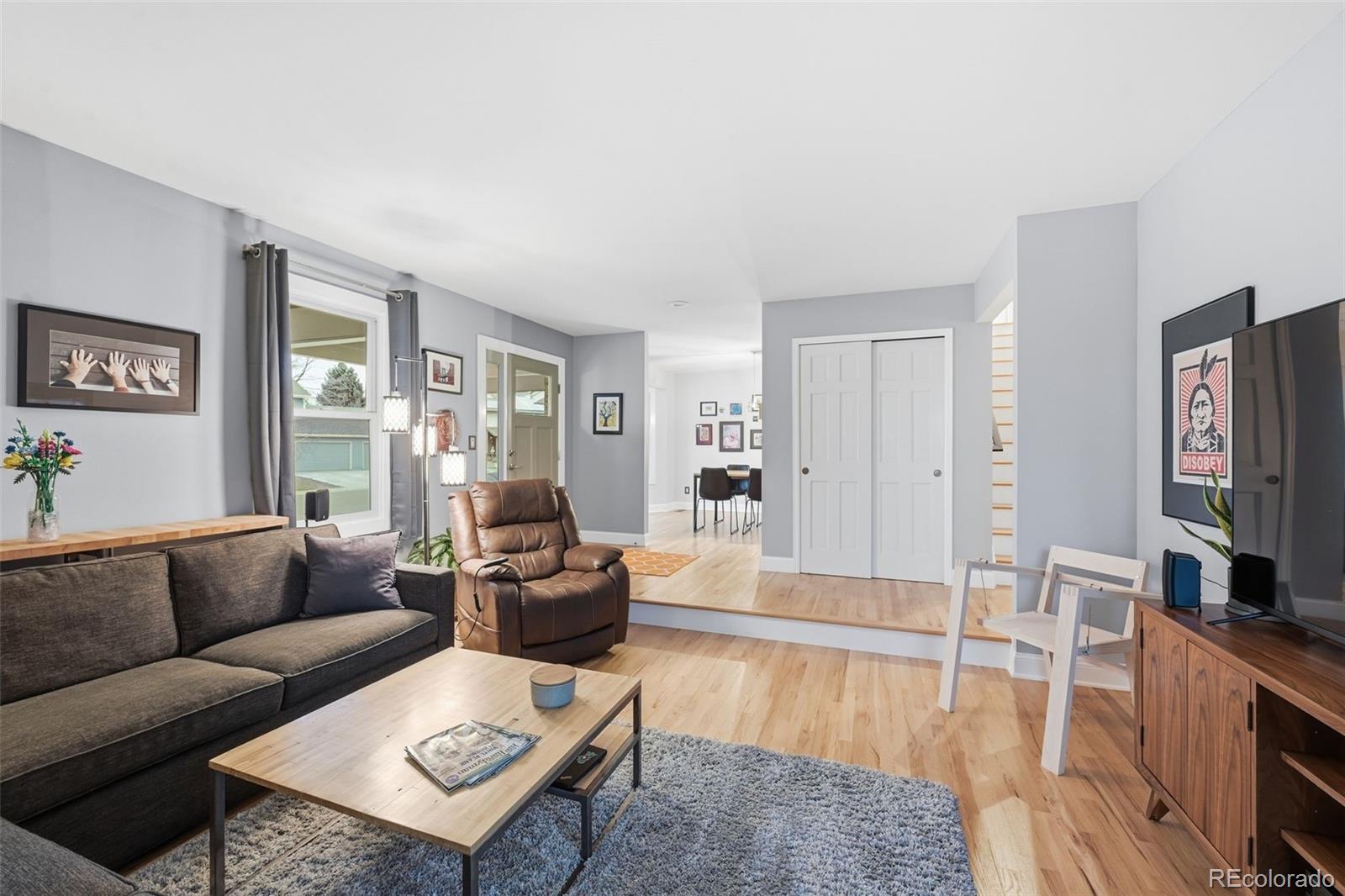 1856 E Nichols Place