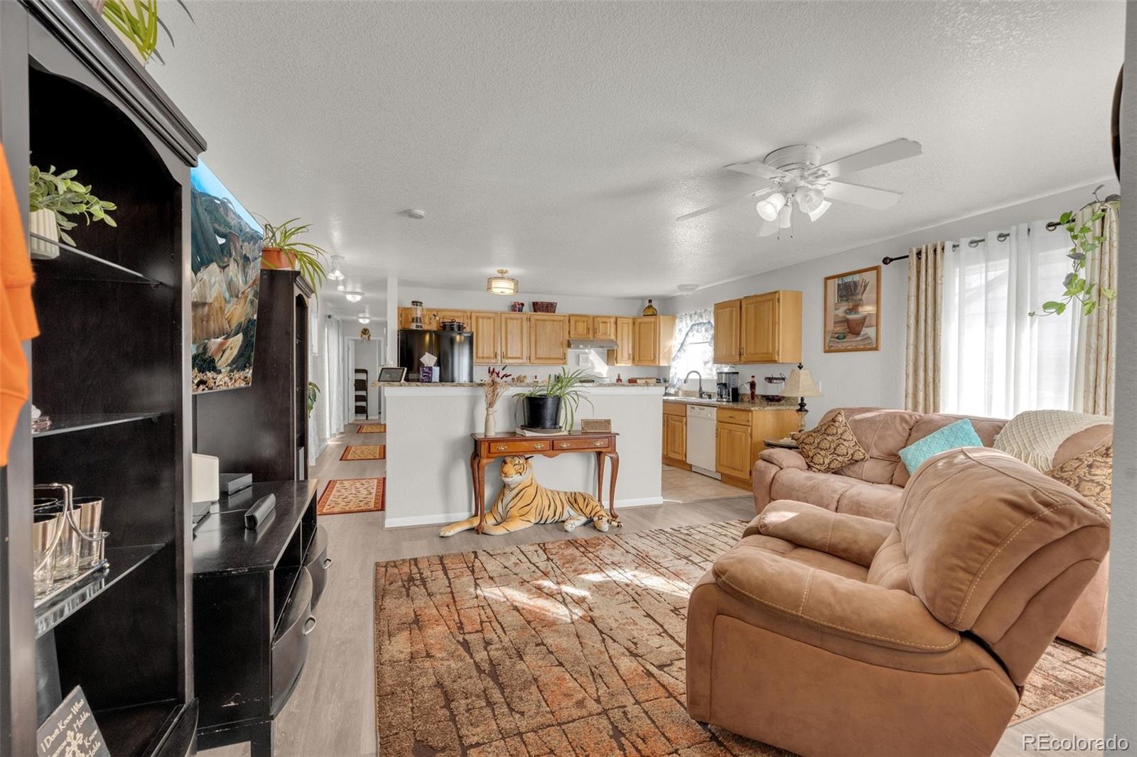 3181 W Dakota Avenue