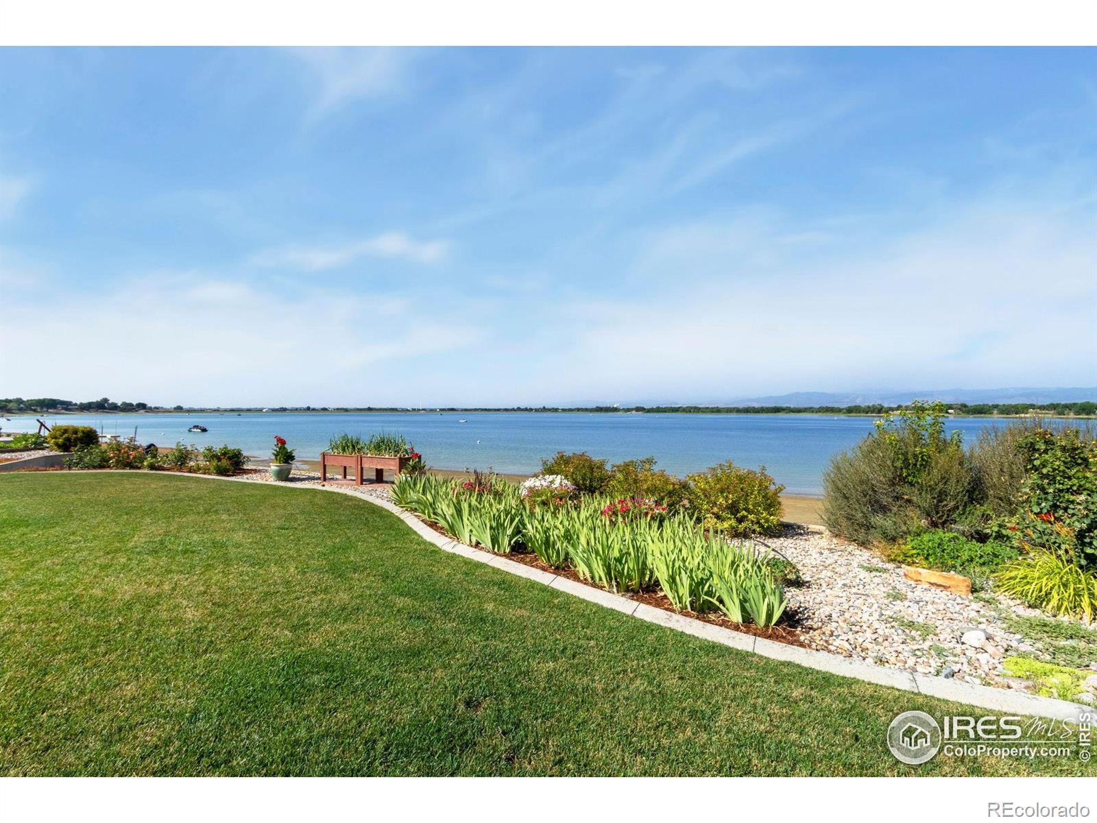 3913 Valley Oak Drive