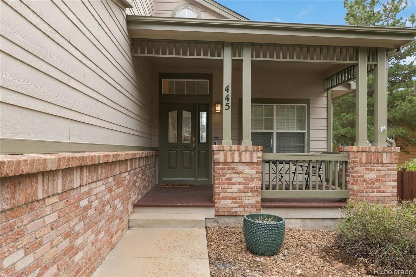 445 Mesa View Way