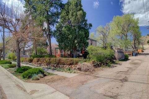 Single Family Residence in Colorado Springs CO 1012 Walnut Street 3.jpg