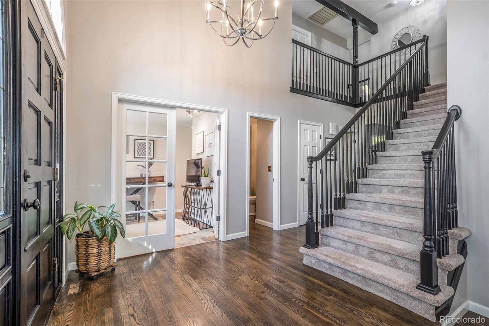 523 Columbine Avenue