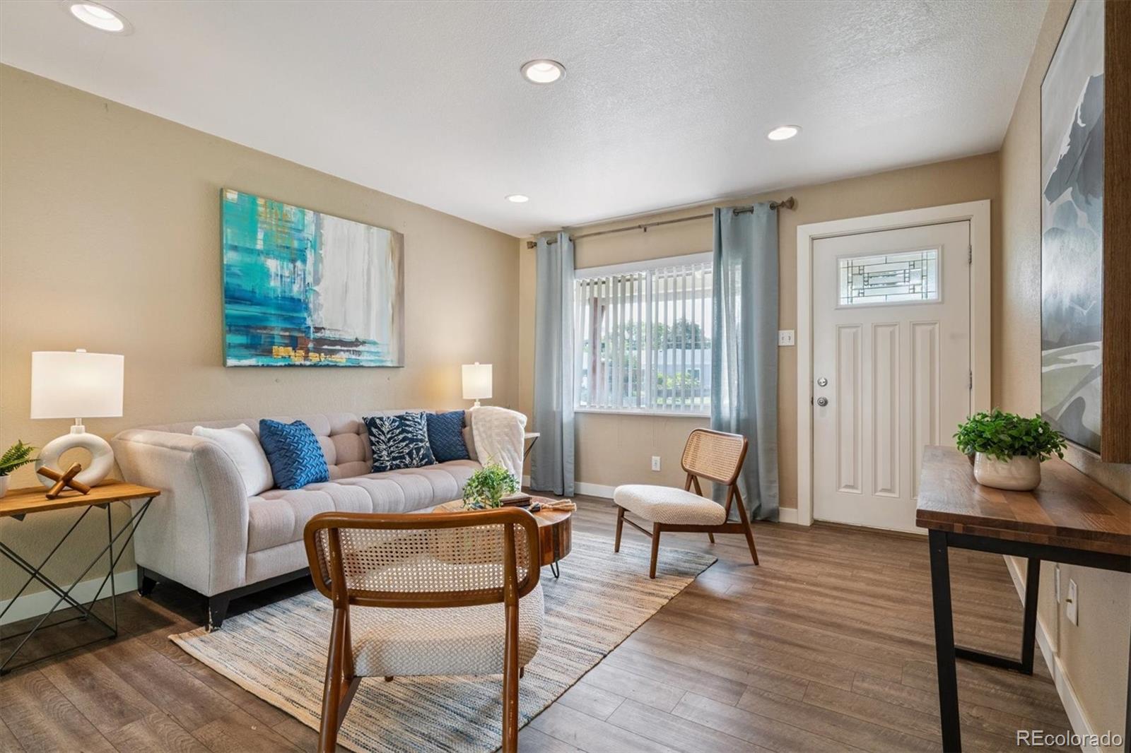 5251 E Dartmouth Avenue