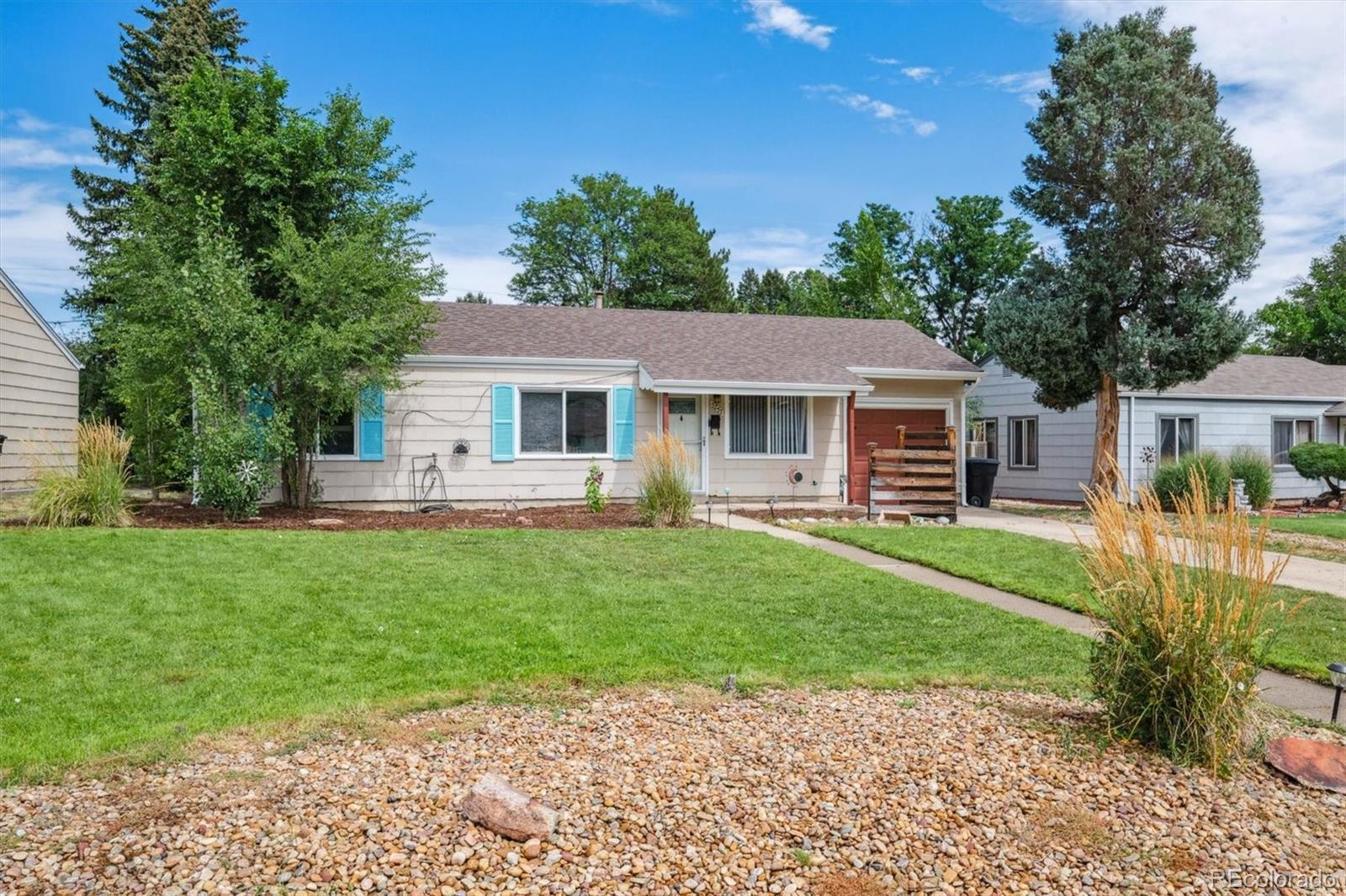 5251 E Dartmouth Avenue