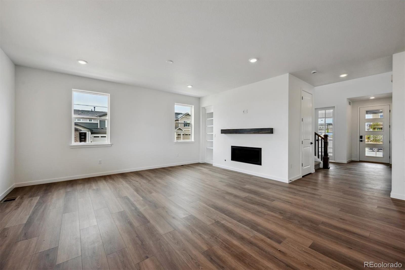 24708 E 40th Avenue, Aurora, CO, 80019 4 24708 E 40th Avenue