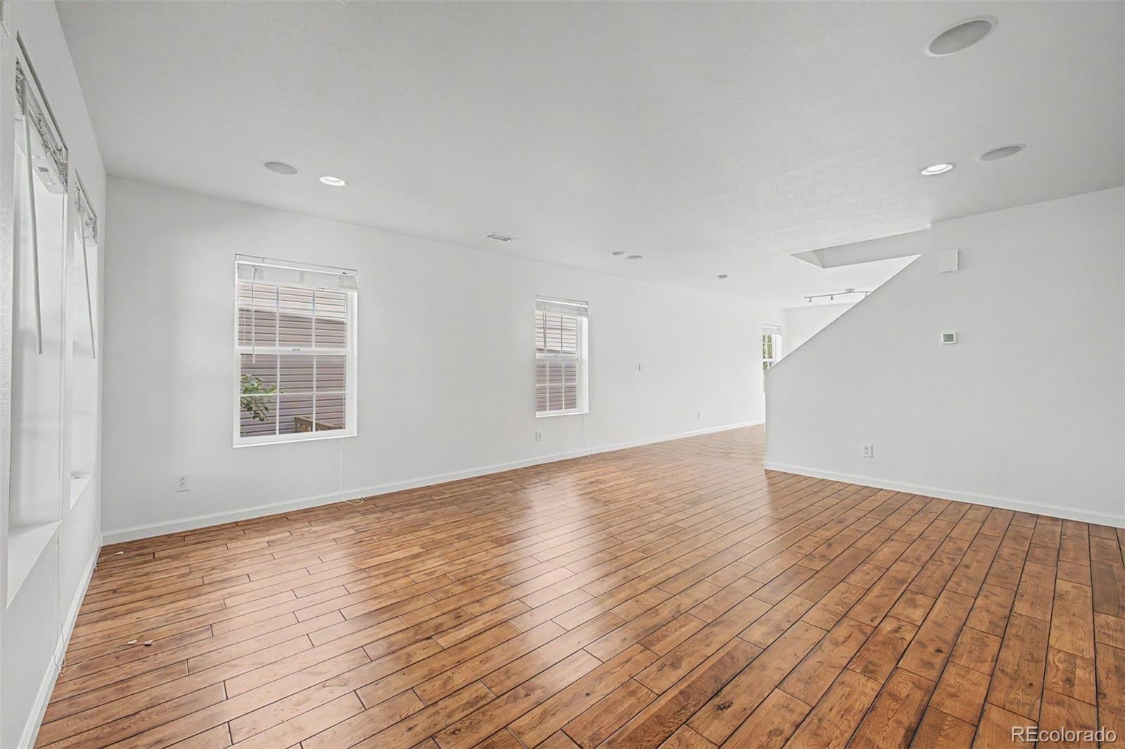 3505 Dinosaur Street