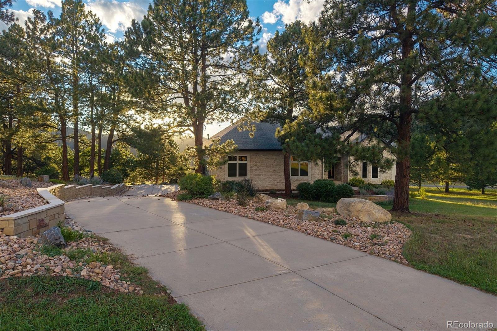 8061 Sugarloaf Road