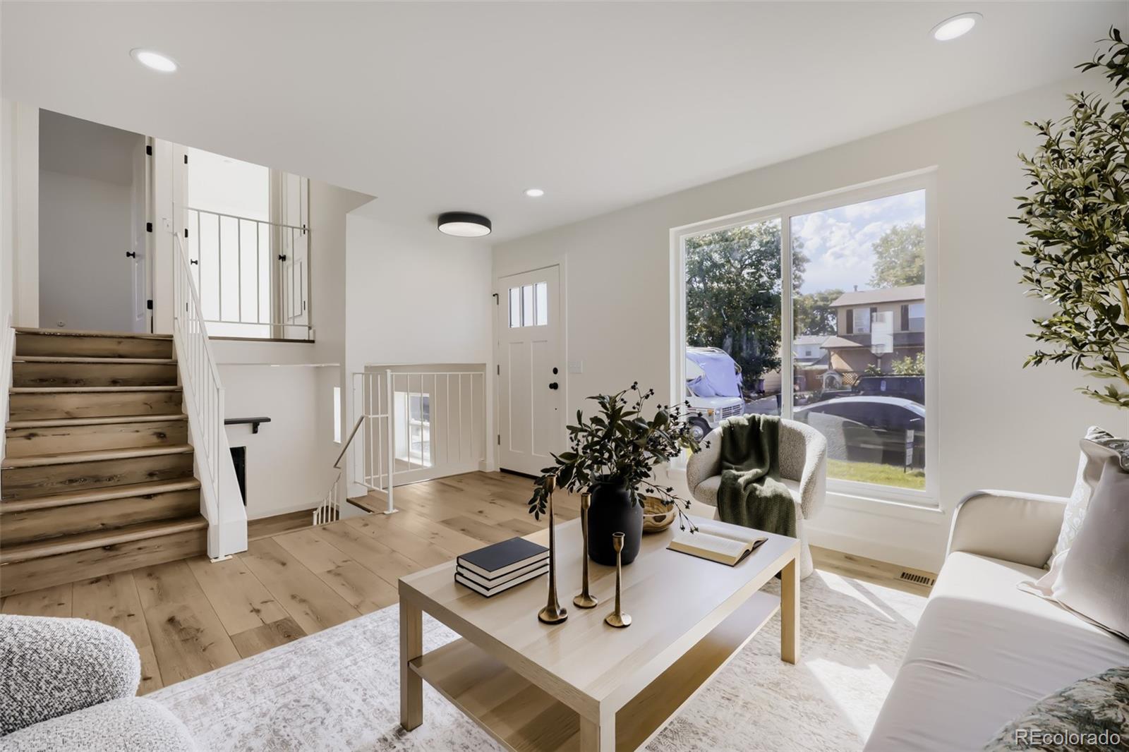4618 Fontana Way