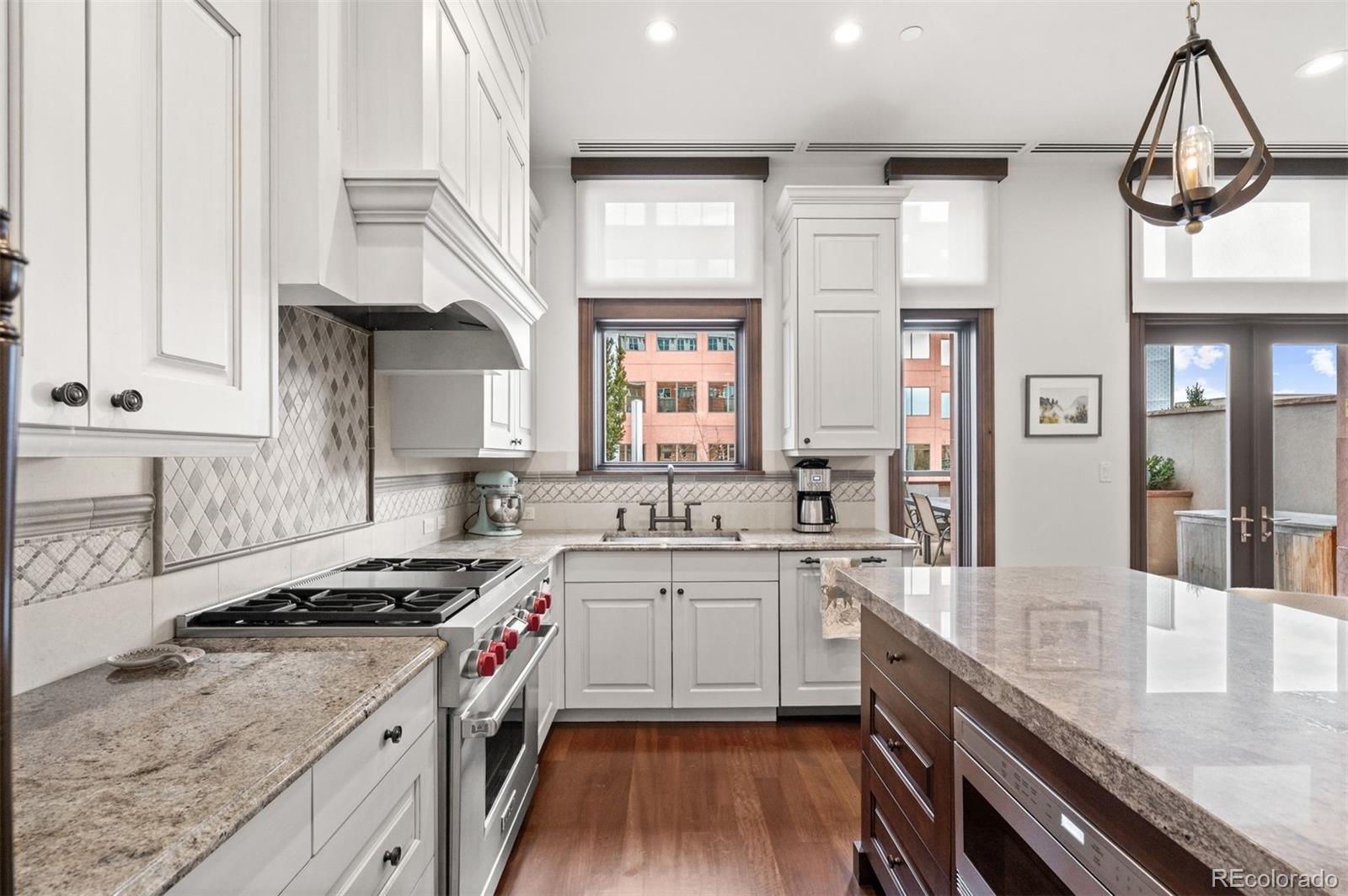 105 Fillmore Street 203