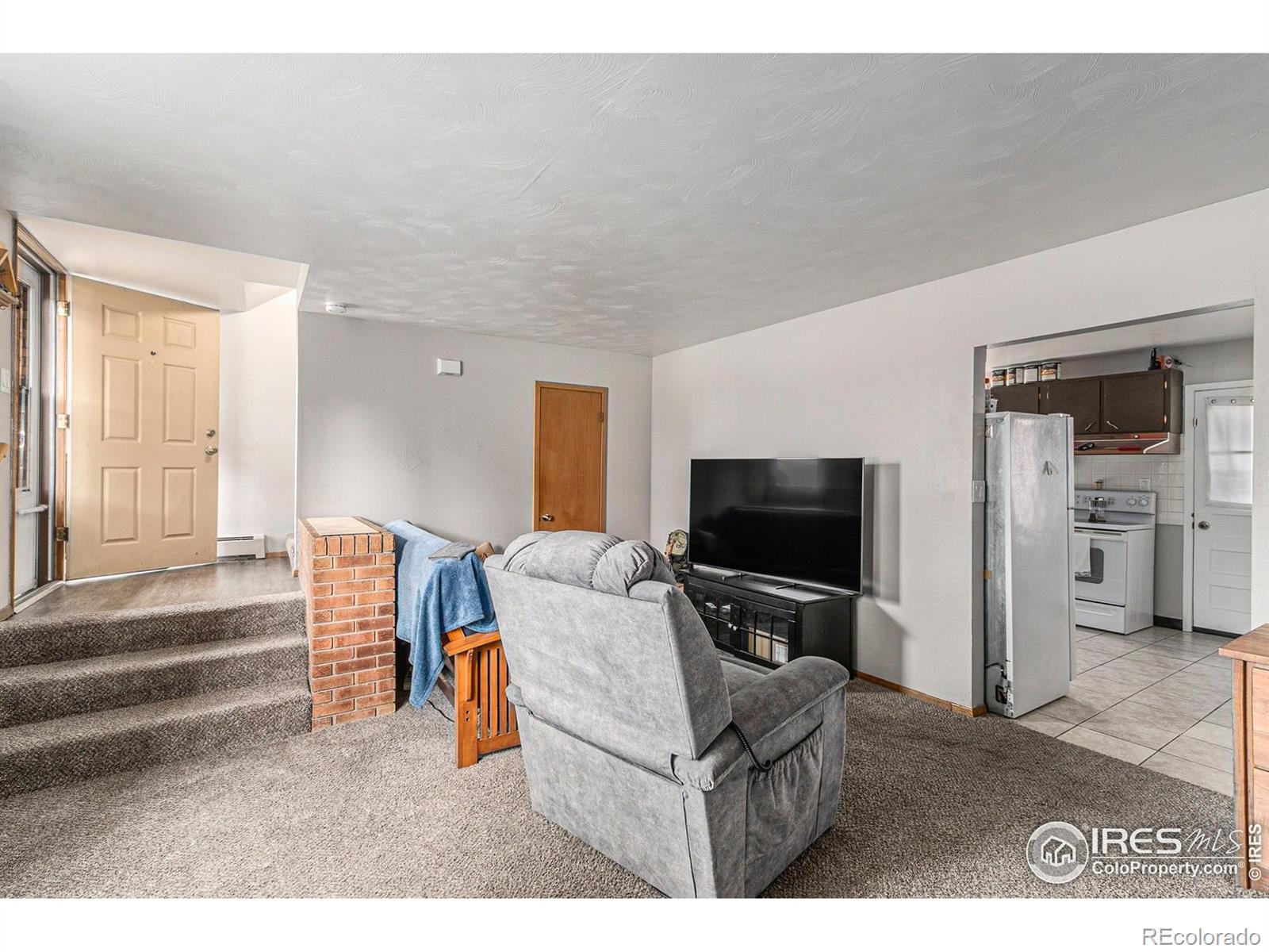 1506-1508 N Empire Avenue