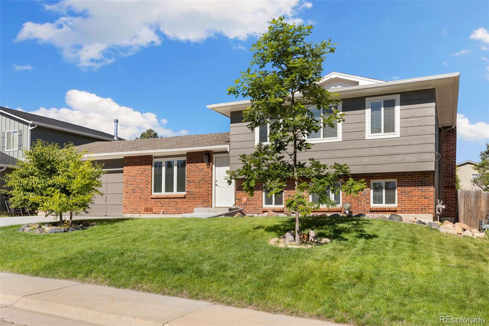 Photo 2 of 34 of 4807 S Xenophon Way house