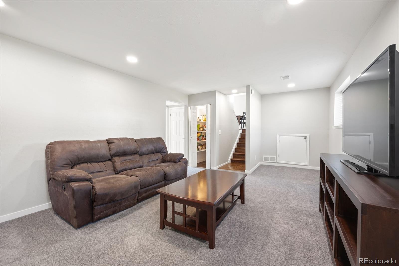 Photo 19 of 34 of 4807 S Xenophon Way house