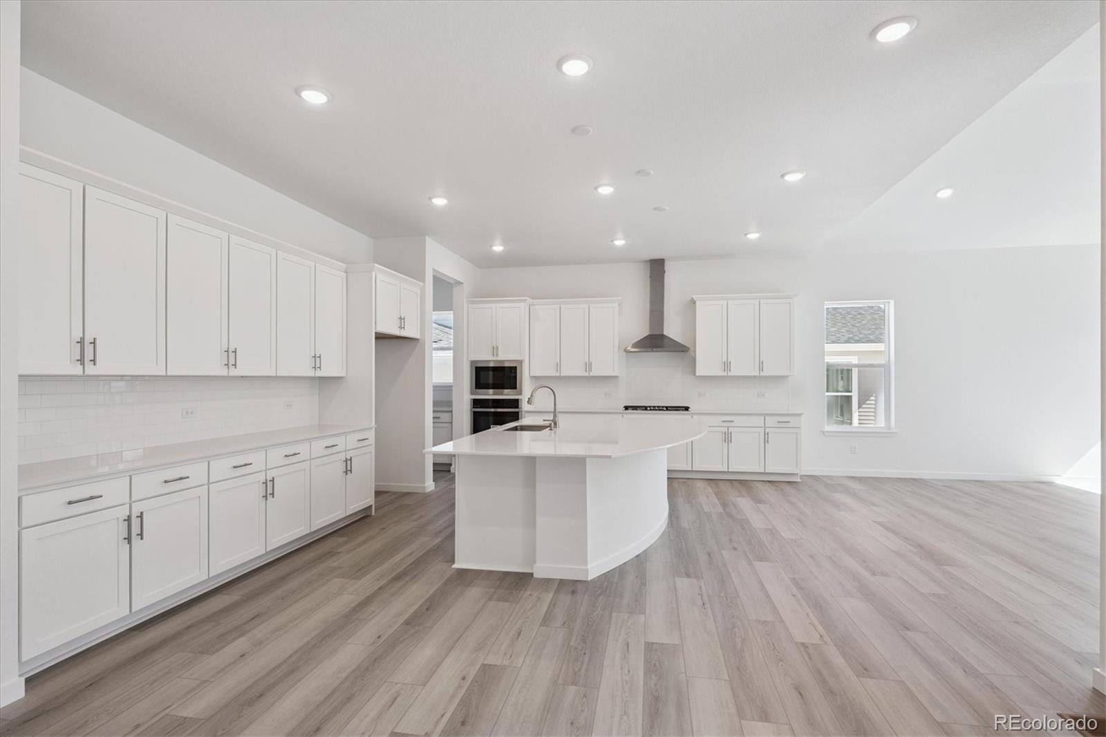 5528 Tamarack Avenue