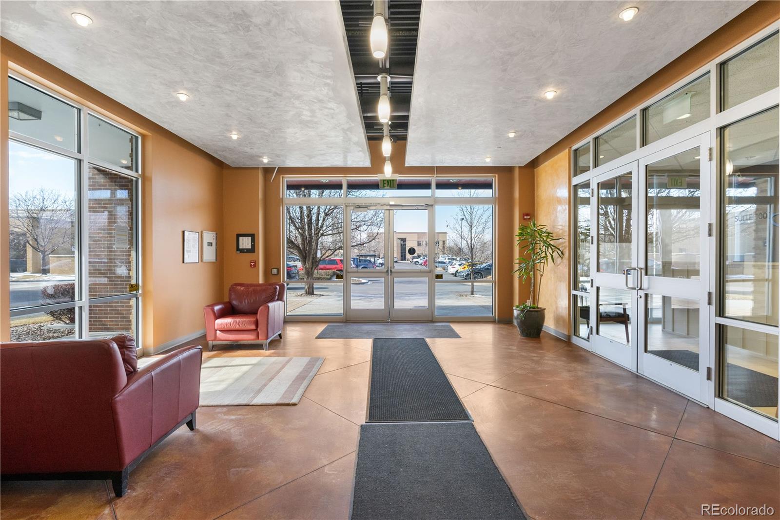 495 Uinta Way 250