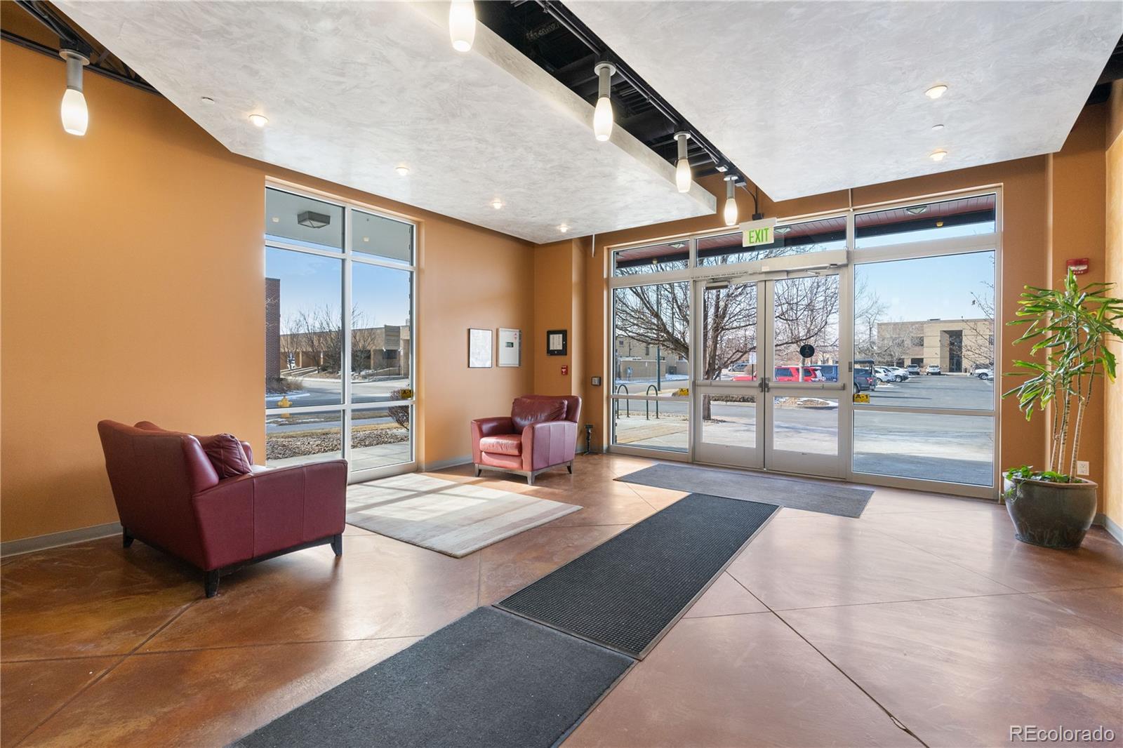 495 Uinta Way 250