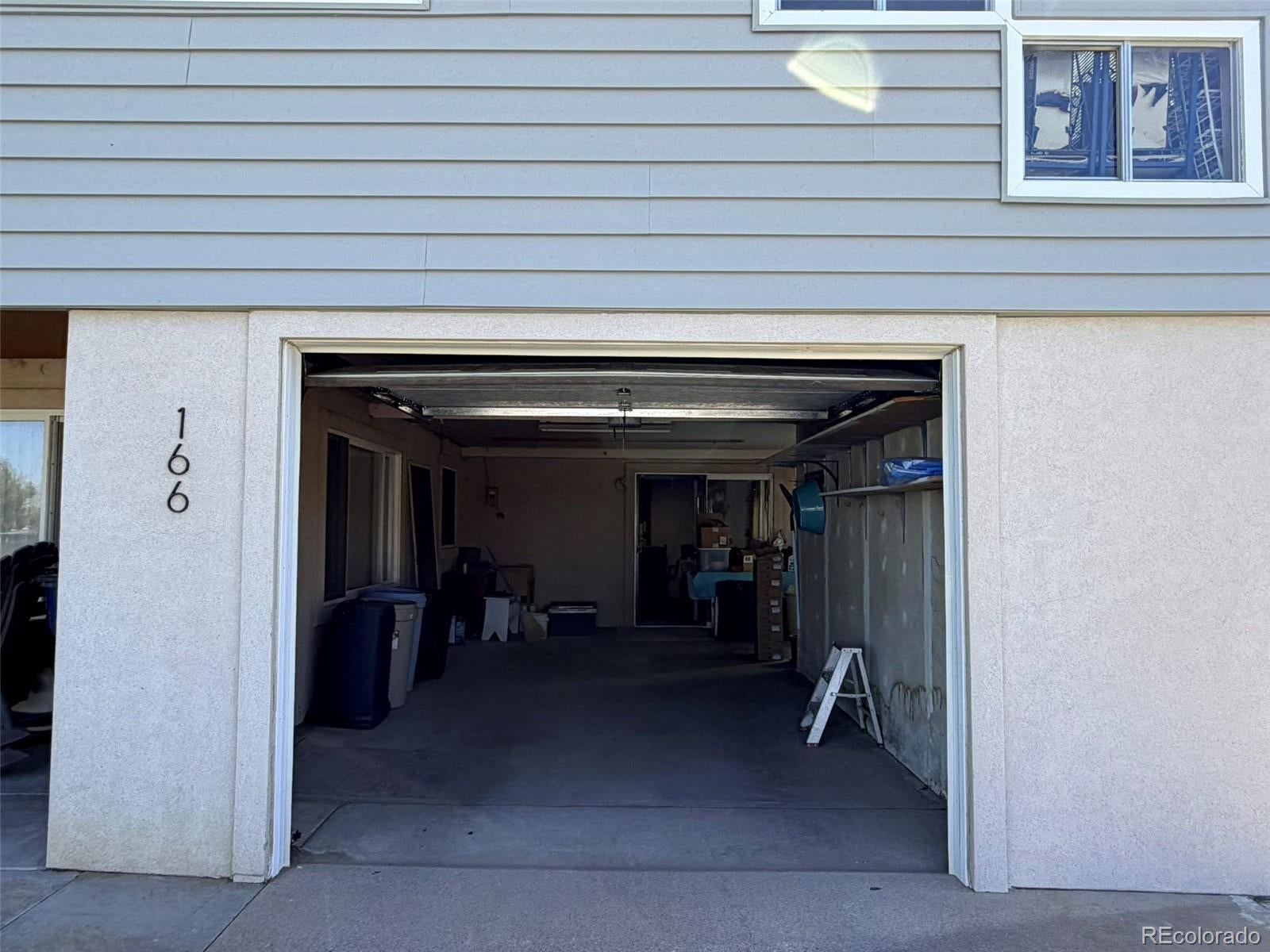 166 3rd Avenue