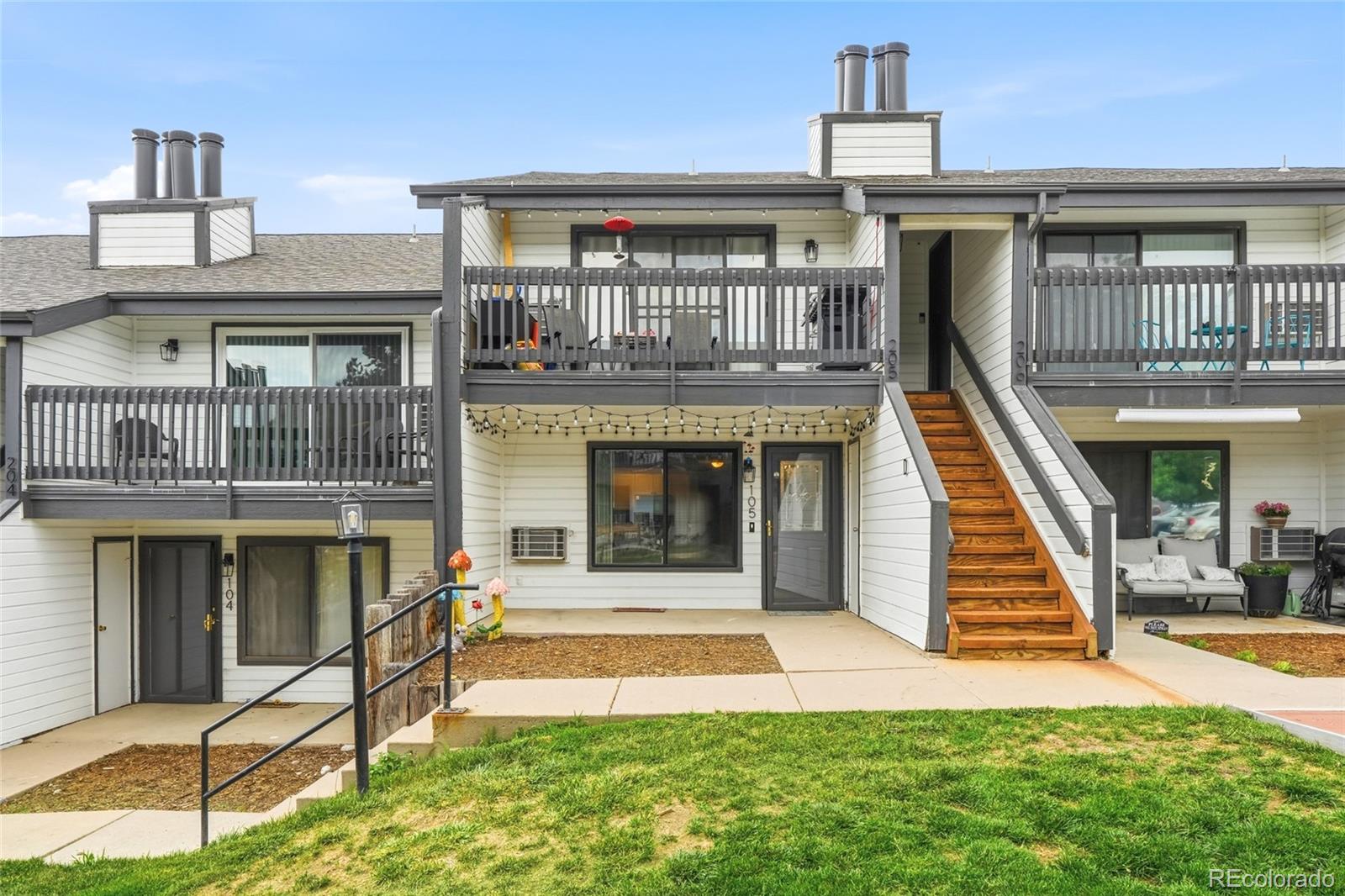 532 Oakwood Drive D105