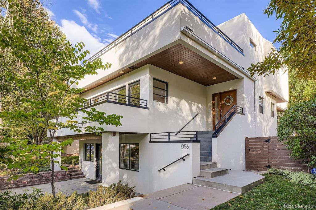 Photo of 1056 S Clayton Way, Denver, CO 80209 (MLS # 2584973)