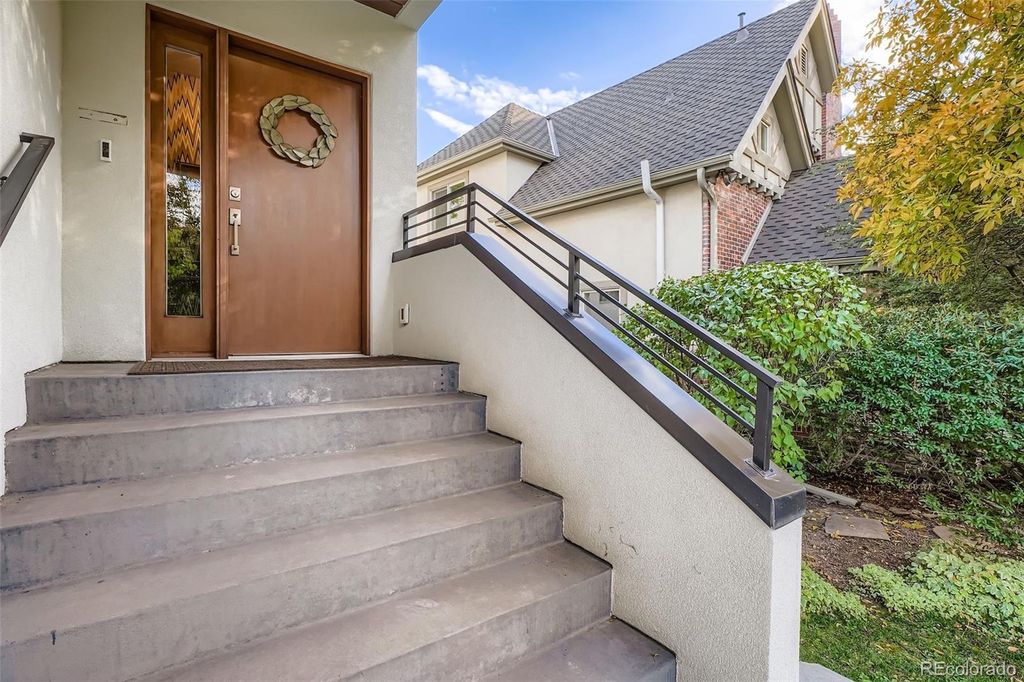 Photo of 1056 S Clayton Way, Denver, CO 80209 (MLS # 2584973)