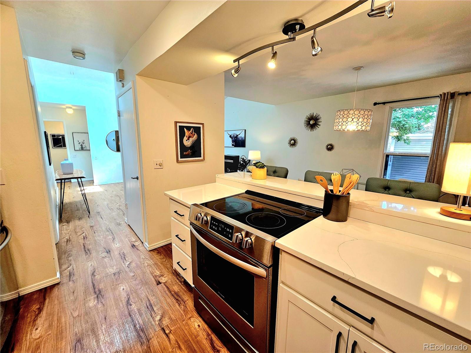 1073 W Powers Avenue, Littleton, CO, 80120 2 1073 W Powers Avenue