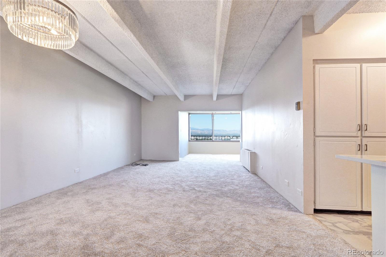 130 N Pearl Street 1606