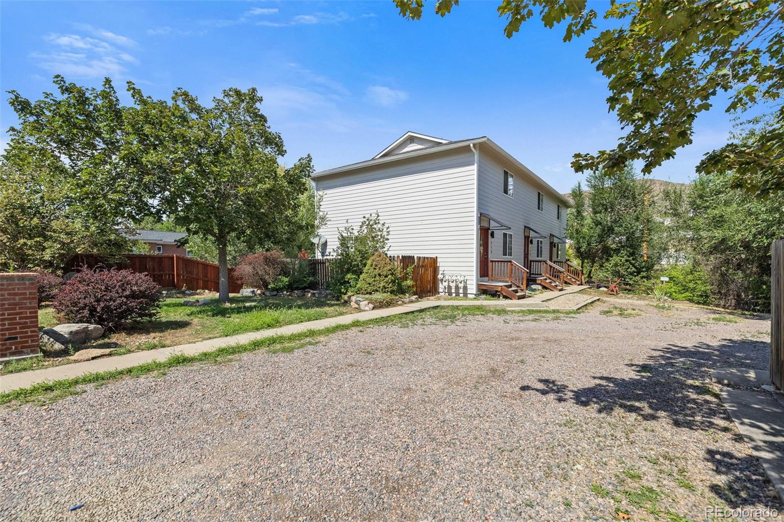 215 Arapahoe Street