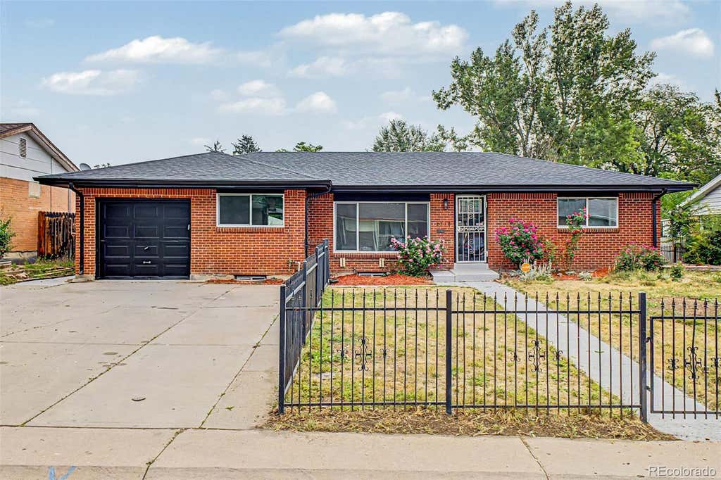 Photo of 2318 S Perry Street, Denver, CO 80219 (MLS # 3417096)