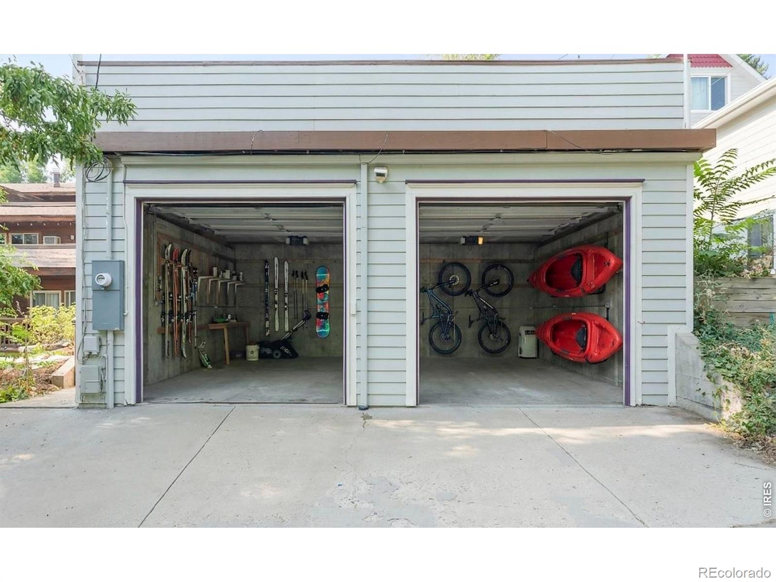805 Dewey Avenue