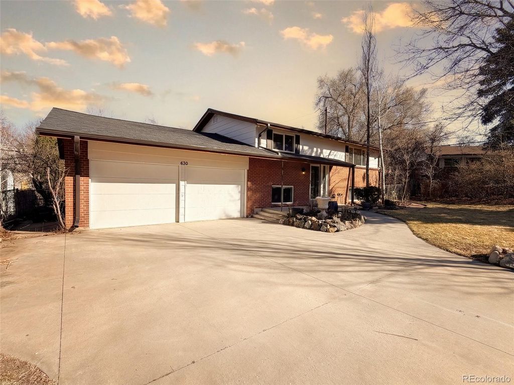 Photo of 630 Ammons Way, Lakewood, CO 80214 (MLS # 7892570)