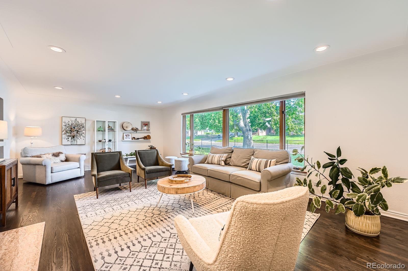 3695 E Dartmouth Avenue