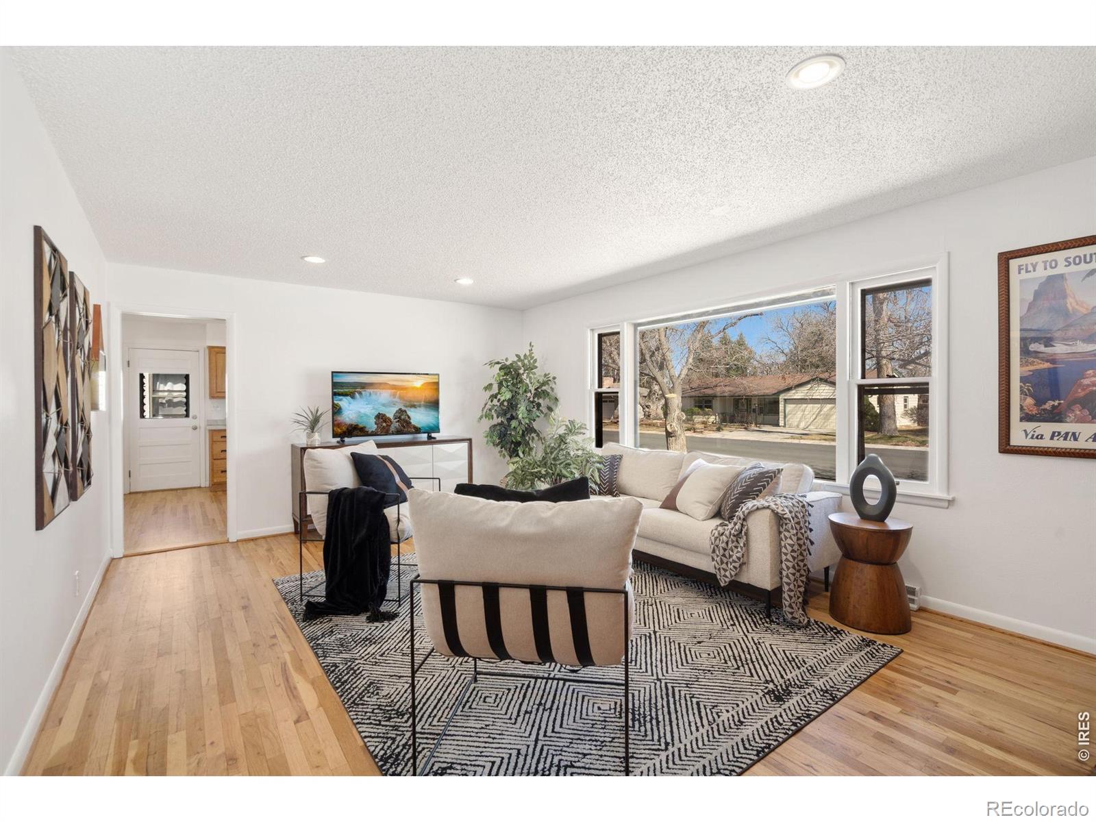 127 E Harvard Street