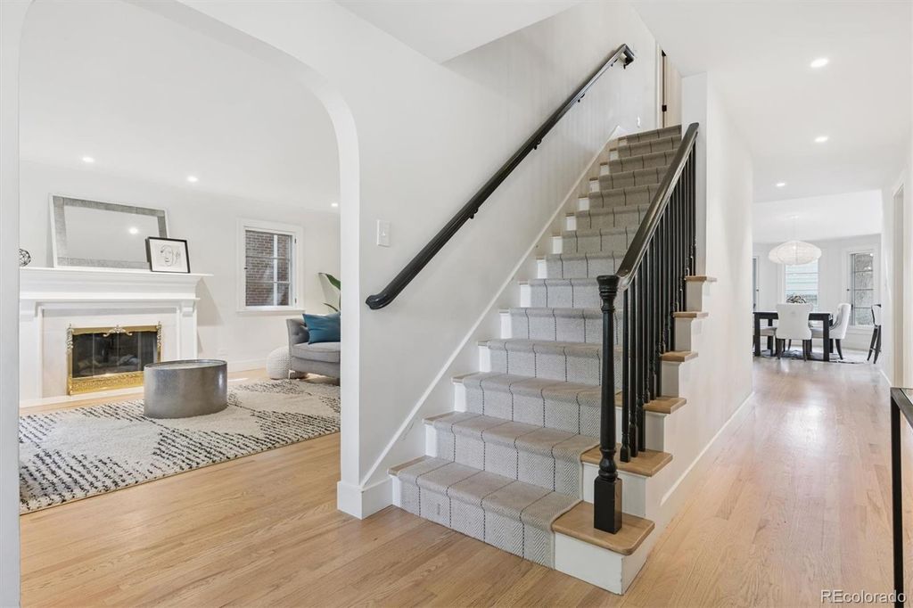 Photo of 435 Ivanhoe Street, Denver, CO 80220 (MLS # 4724484)