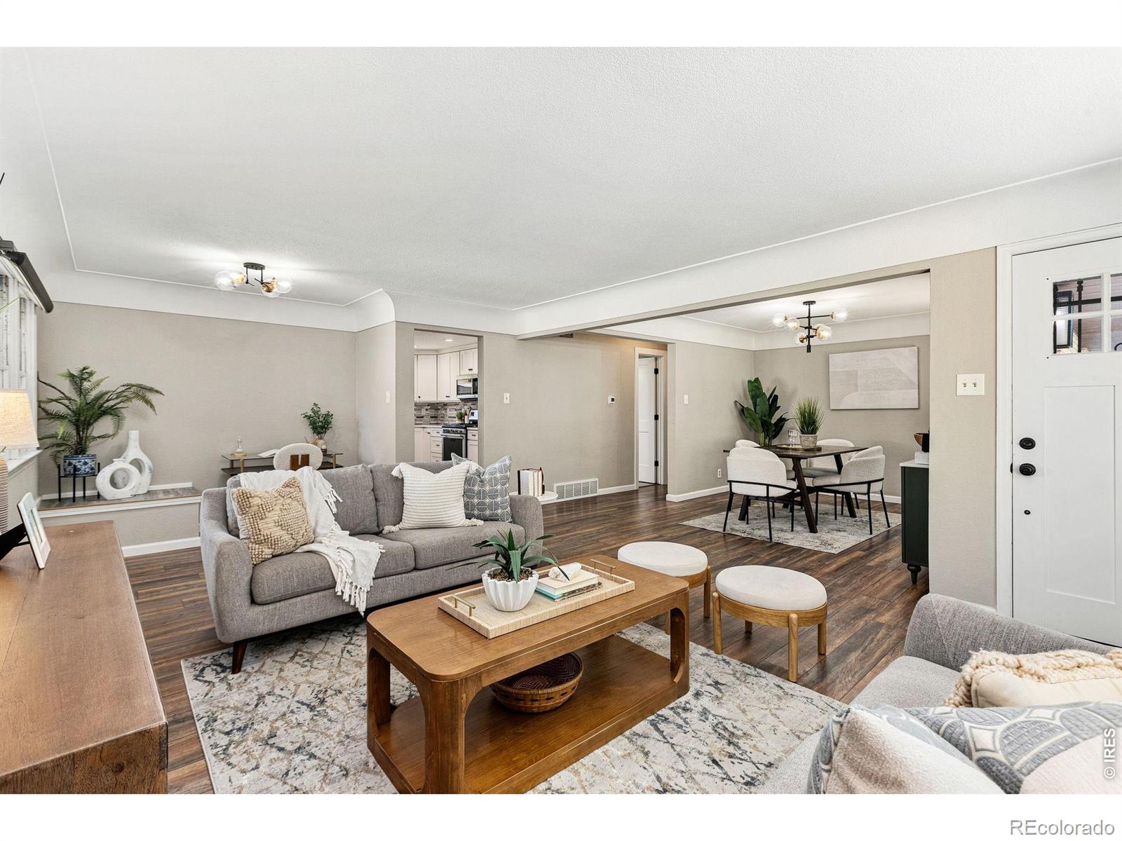 822 Walnut Street