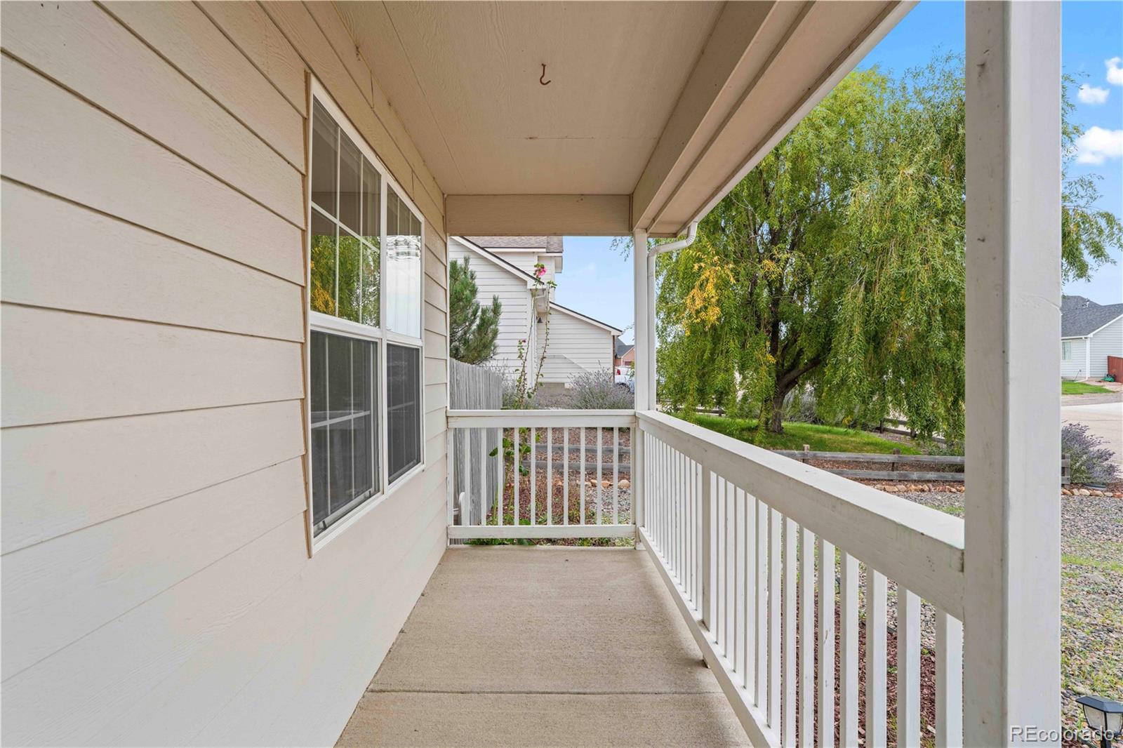 260 E Joshua Avenue