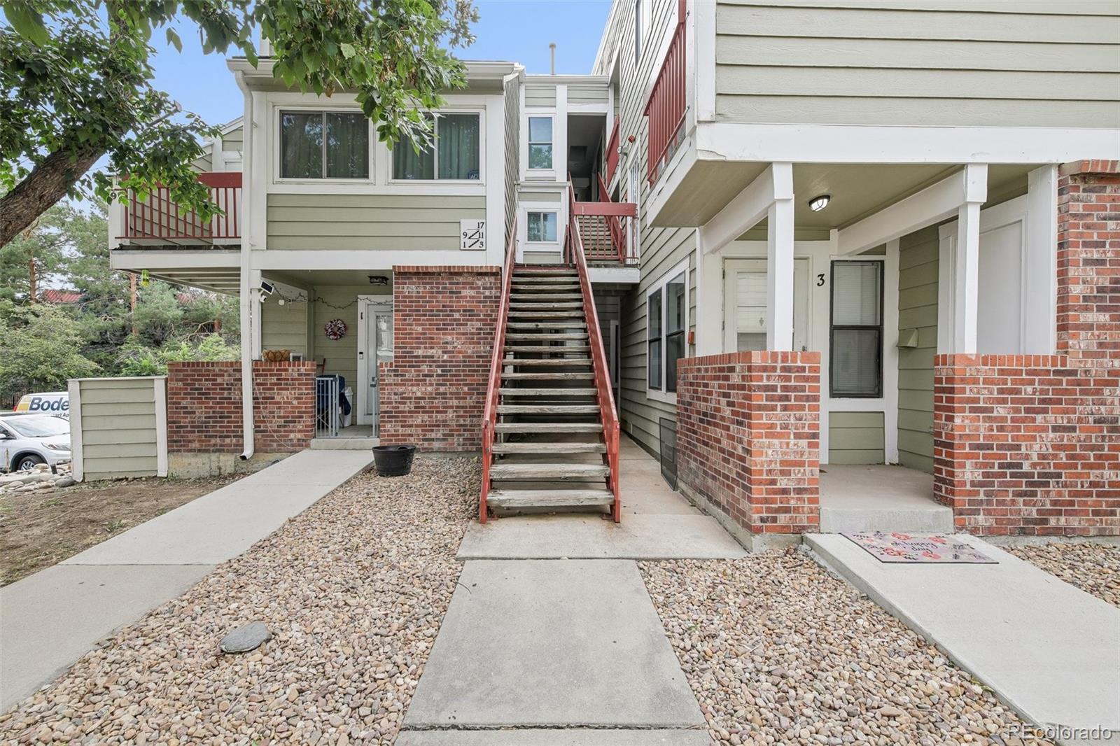 982 S Dearborn Way 18