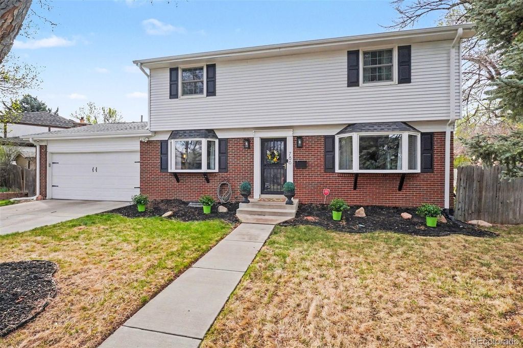 Photo of 786 W Elati Circle, Littleton, CO 80120 (MLS # 5625459)