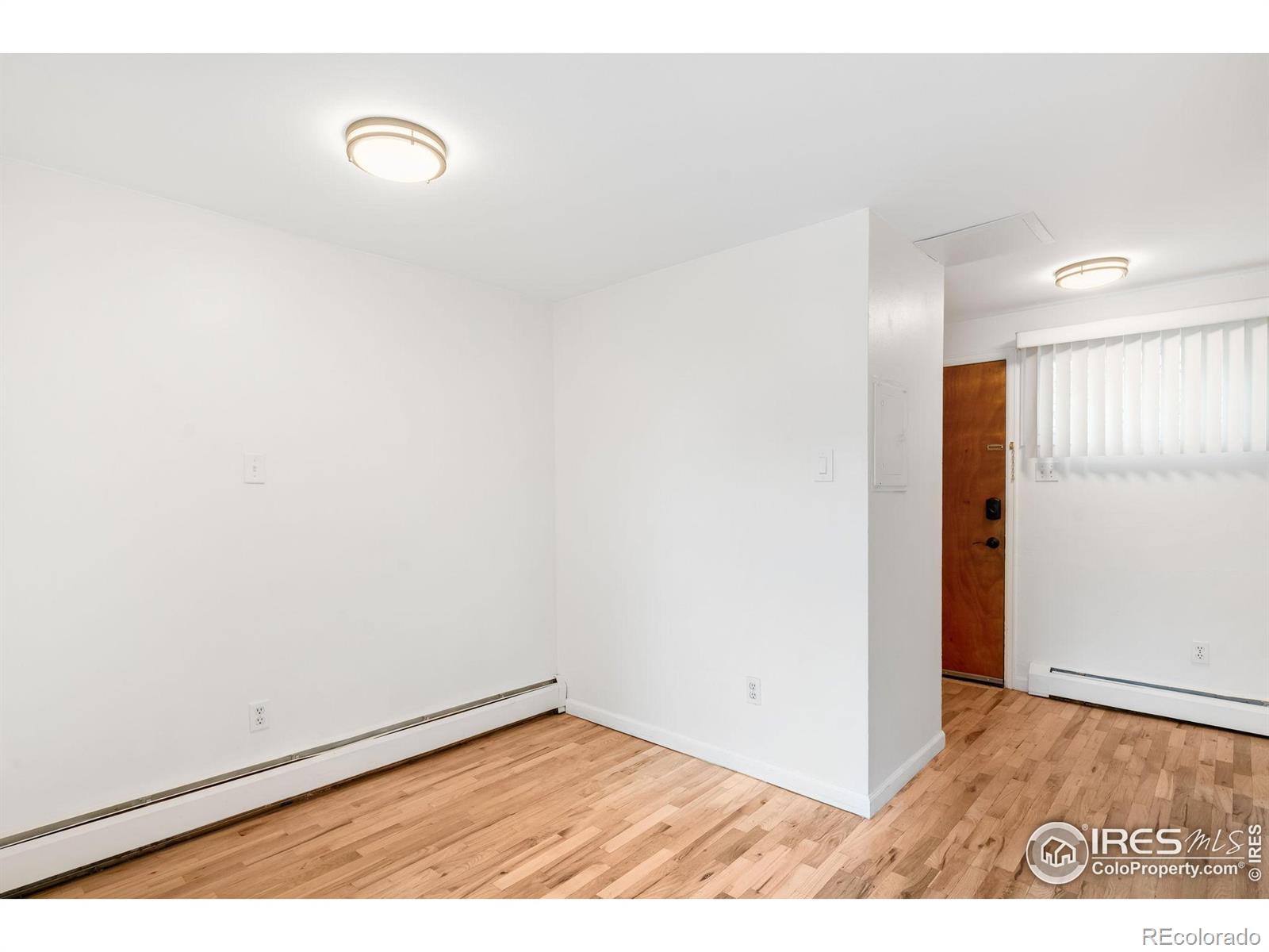 1842 Canyon Boulevard 202