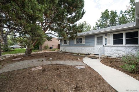 Single Family Residence in Colorado Springs CO 1141 Drake Circle 2.jpg