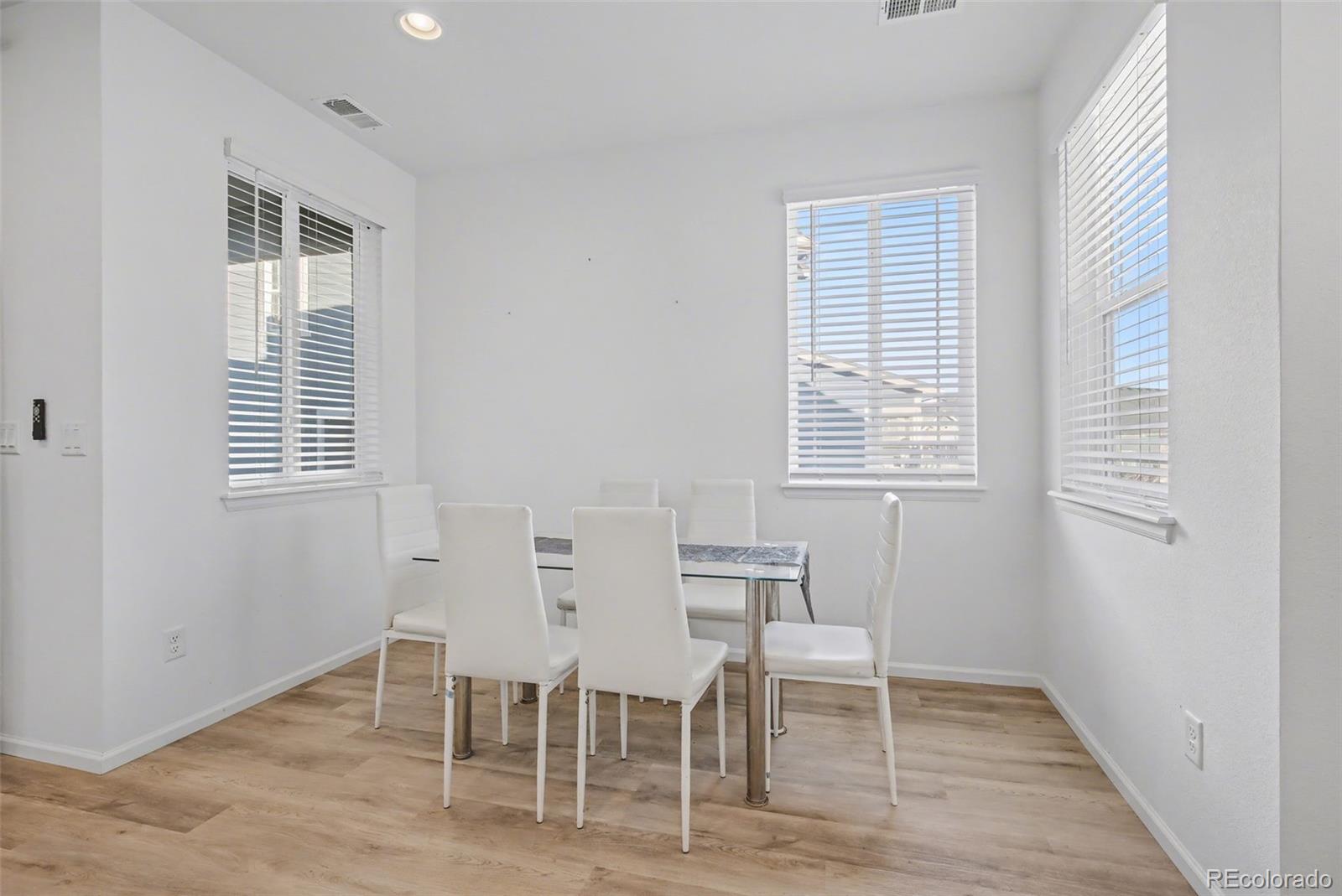 8731 Snake River Street