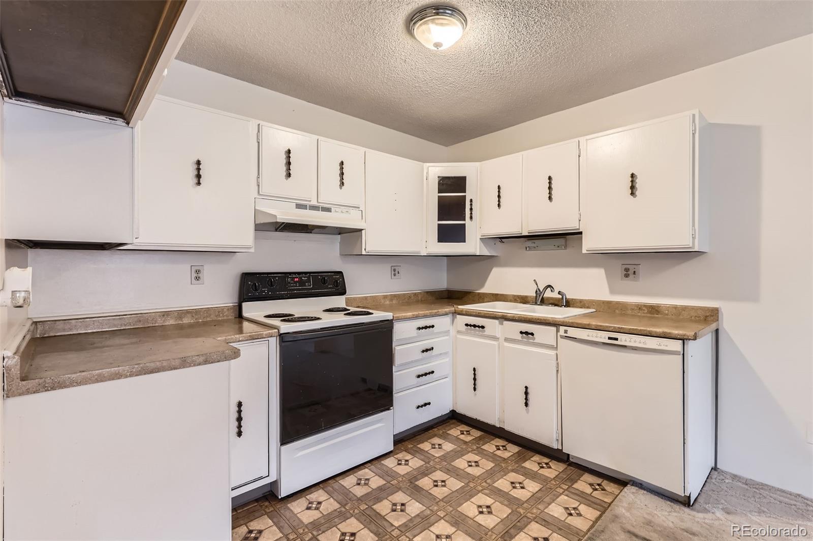 6940 E Girard Avenue 307, Denver, CO, 80224 3 6940 E Girard Avenue 307