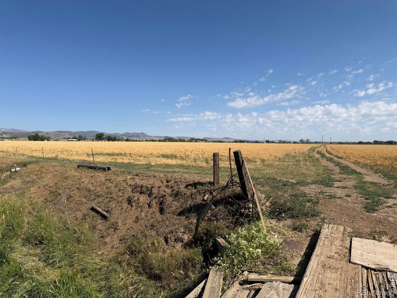 1404 N US Highway 287