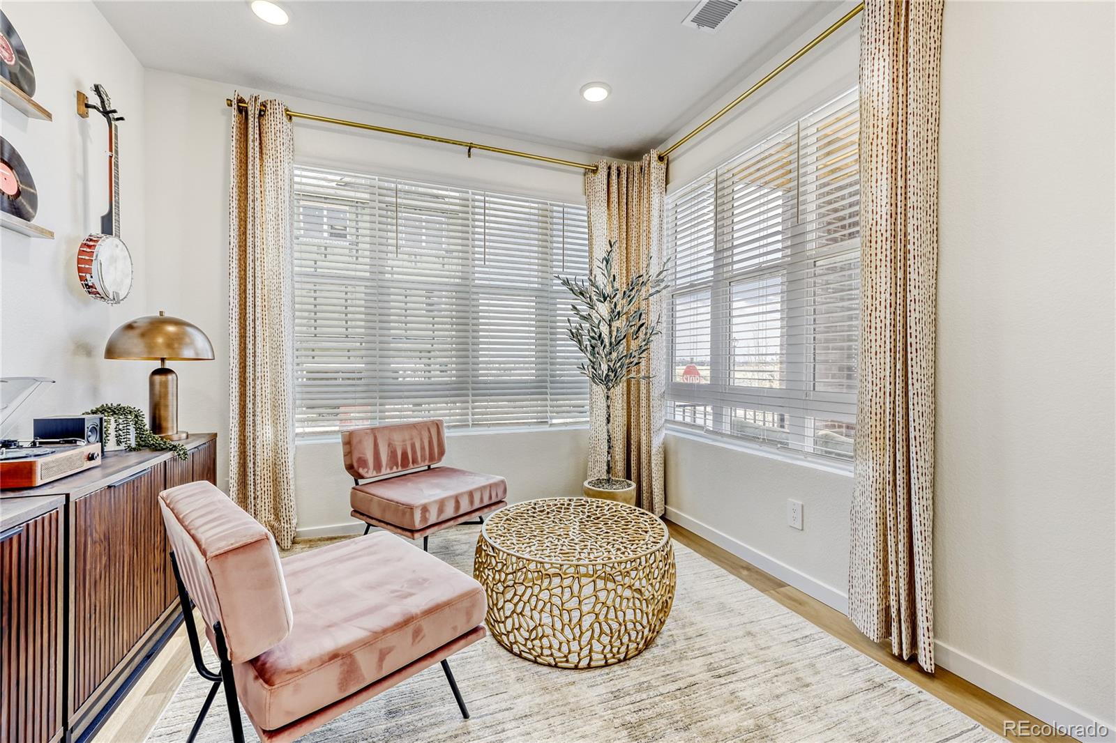 3341 W 87th Place