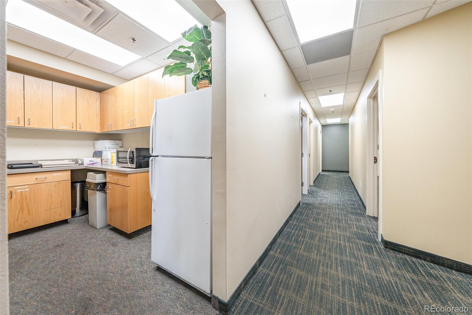 5812 Venus Avenue 1-4
