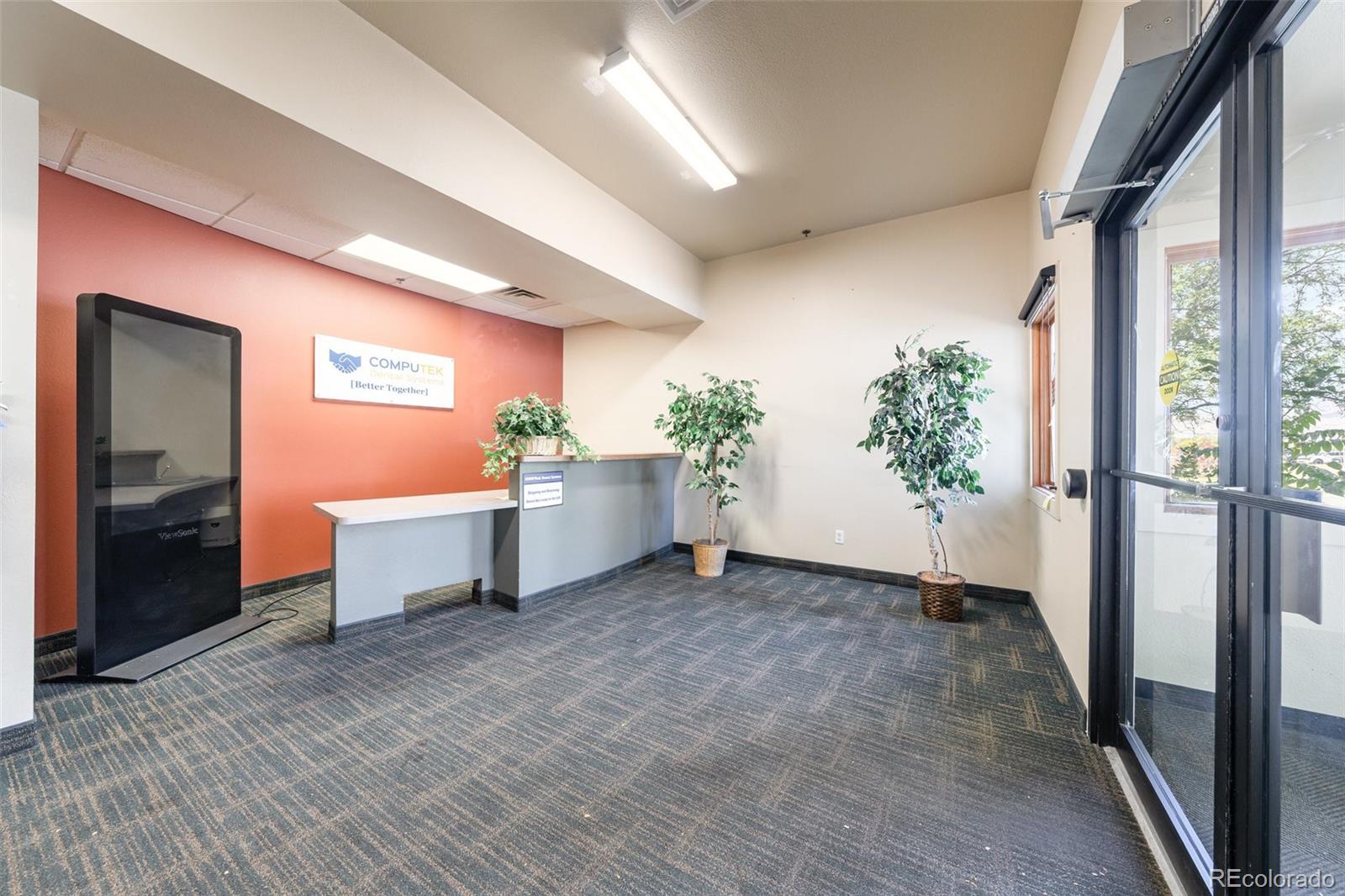 5812 Venus Avenue 1-4