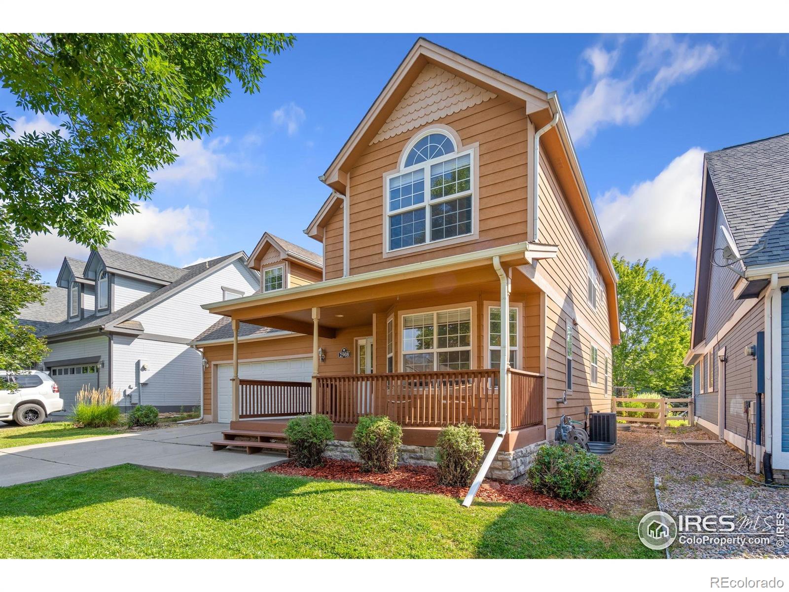 2908 Des Moines Drive