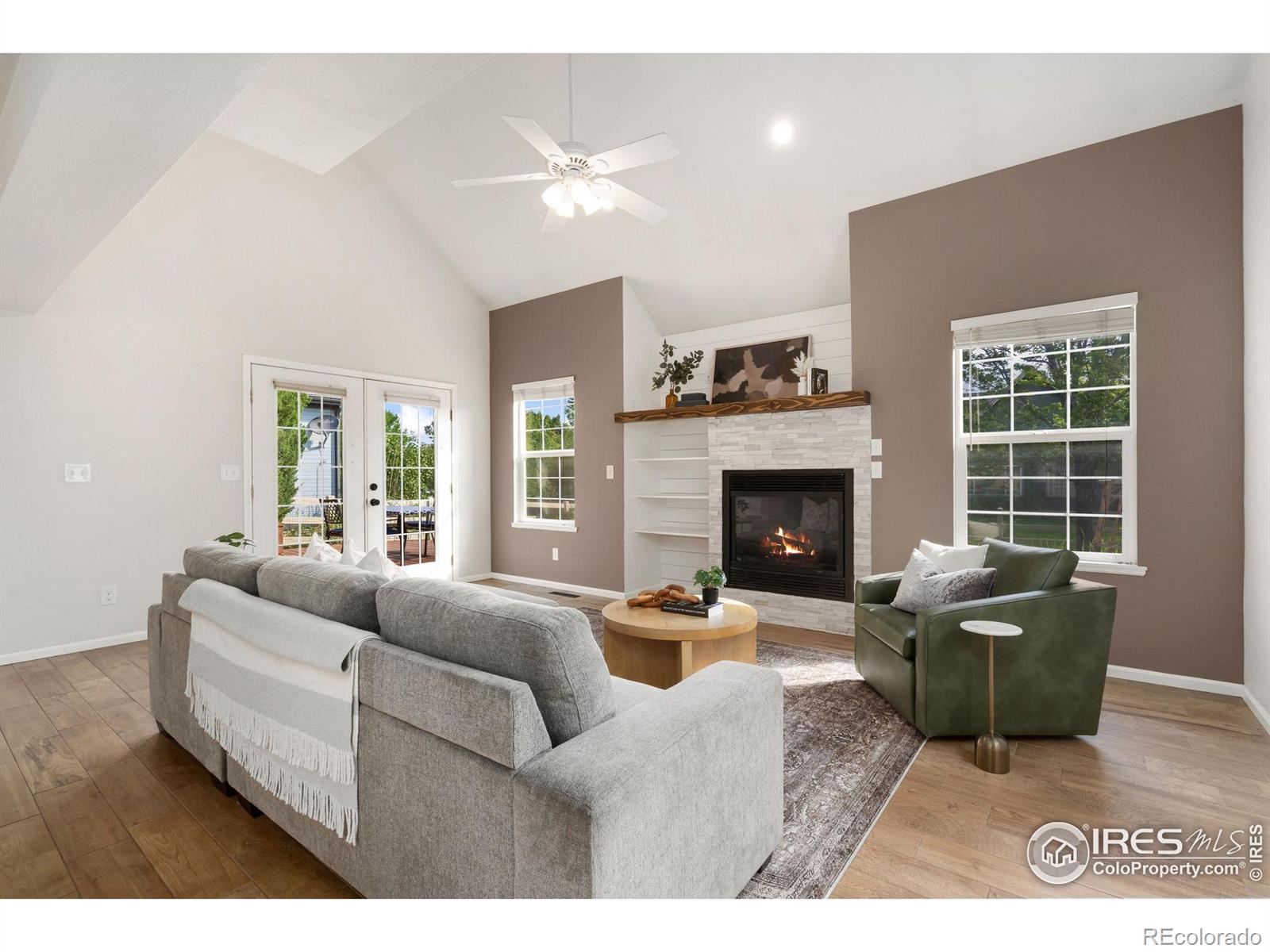 2908 Des Moines Drive