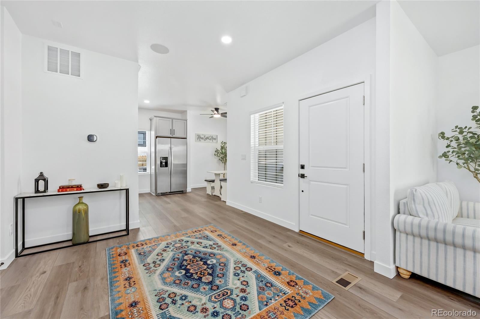 360 W Stanford Avenue