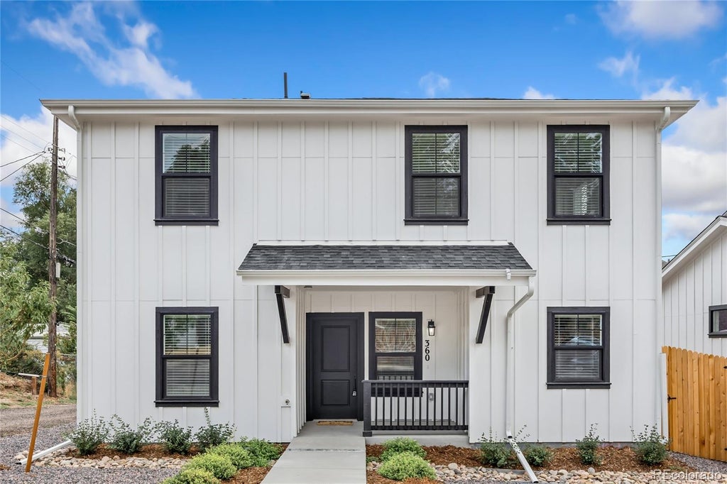 Photo of 360 W Stanford Avenue, Englewood, CO 80110 (MLS # 6592561)
