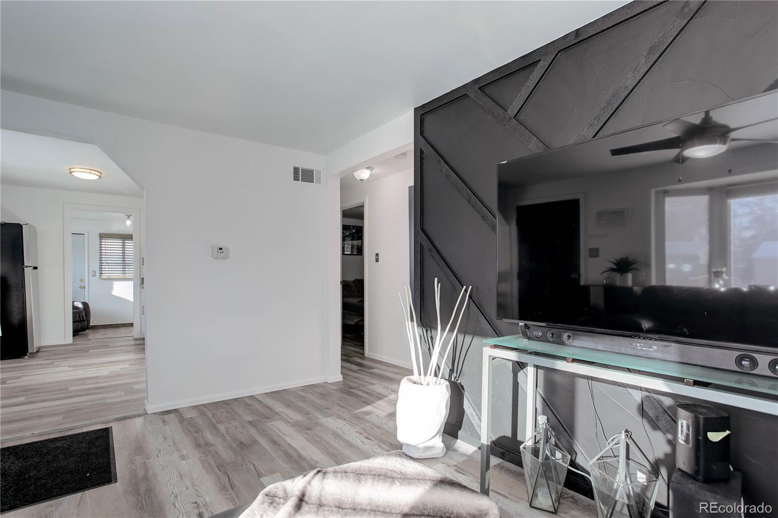 3113 W Jefferson Avenue